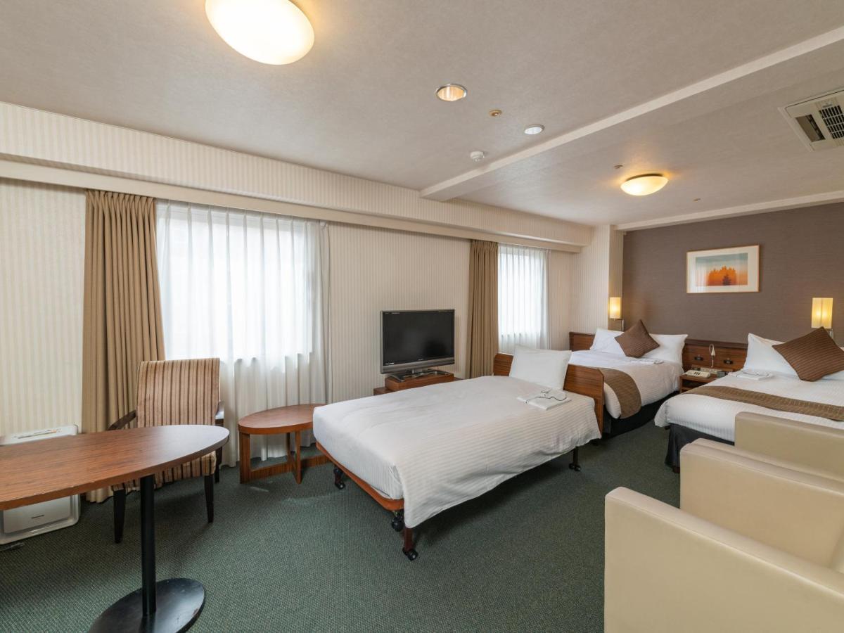 Alpico Plaza Hotel Matsumoto Bagian luar foto